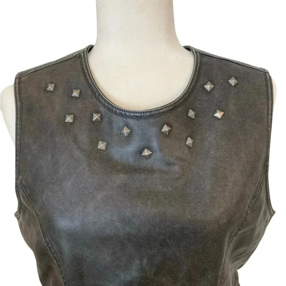 Dollhouse Outfitters Womens Vegan Faux Leather Black Vest Size Large NWT Biker. - Picture 6 of 9